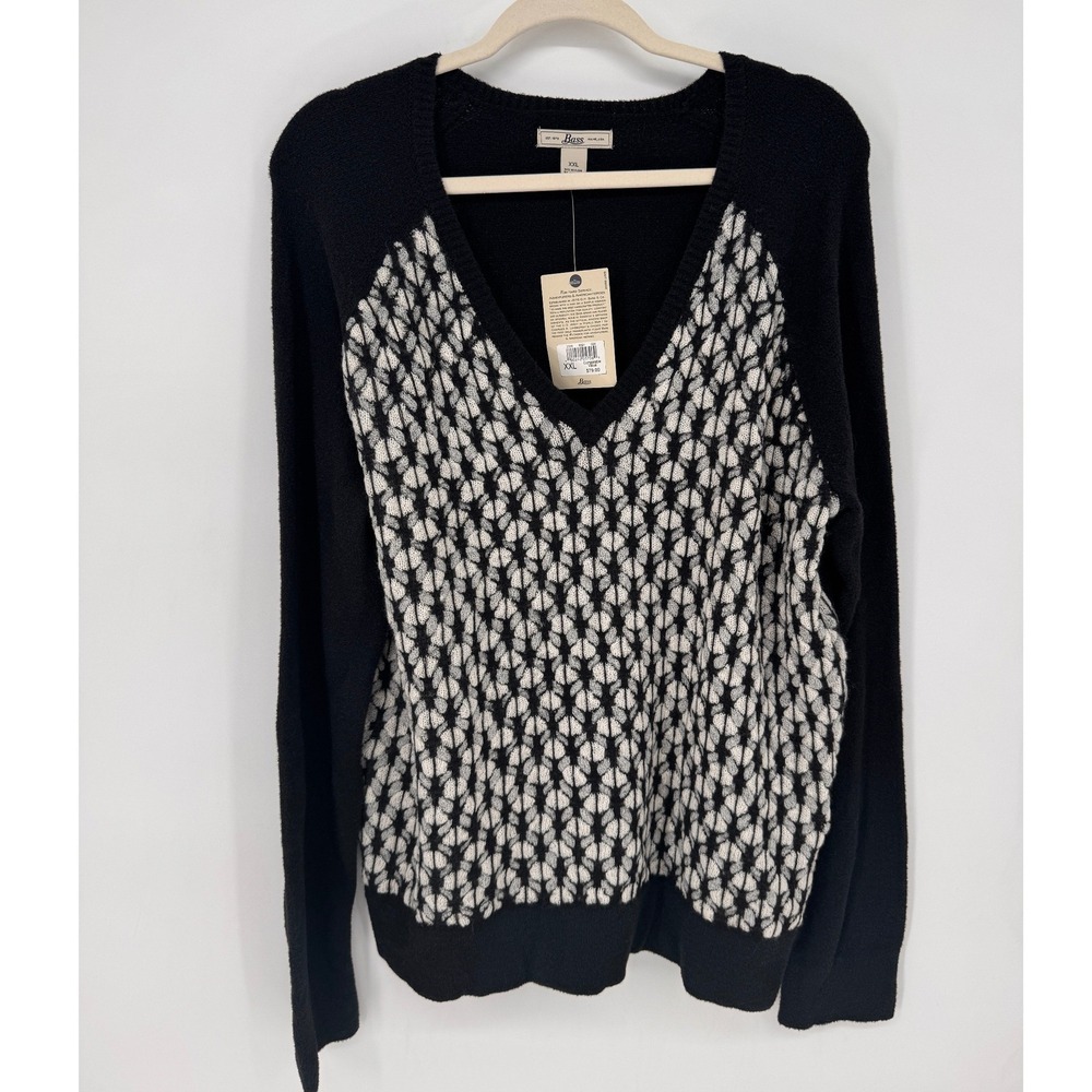 G.H. Bass & Co. Sweater Womens XXL Black NWT Geometric V-Neck Raglan Pullover